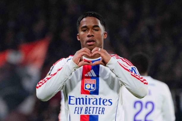 皇冠体育投注-恩德里克成为五大联赛最年轻的巴西籍戴帽球员，超越罗纳尔多